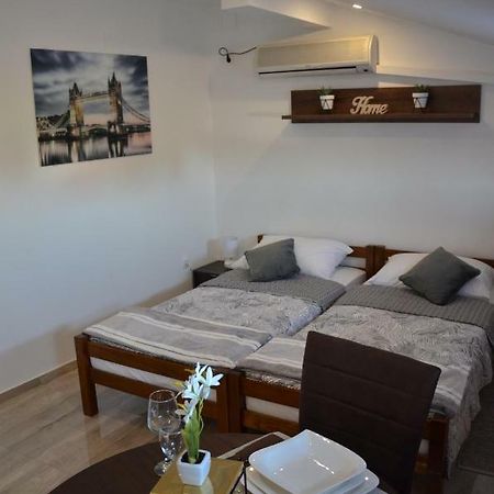 Apartman Dabrovic Novska Eksteriør billede