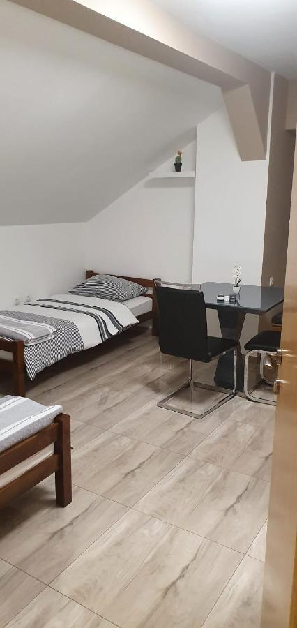 Apartman Dabrovic Novska Eksteriør billede